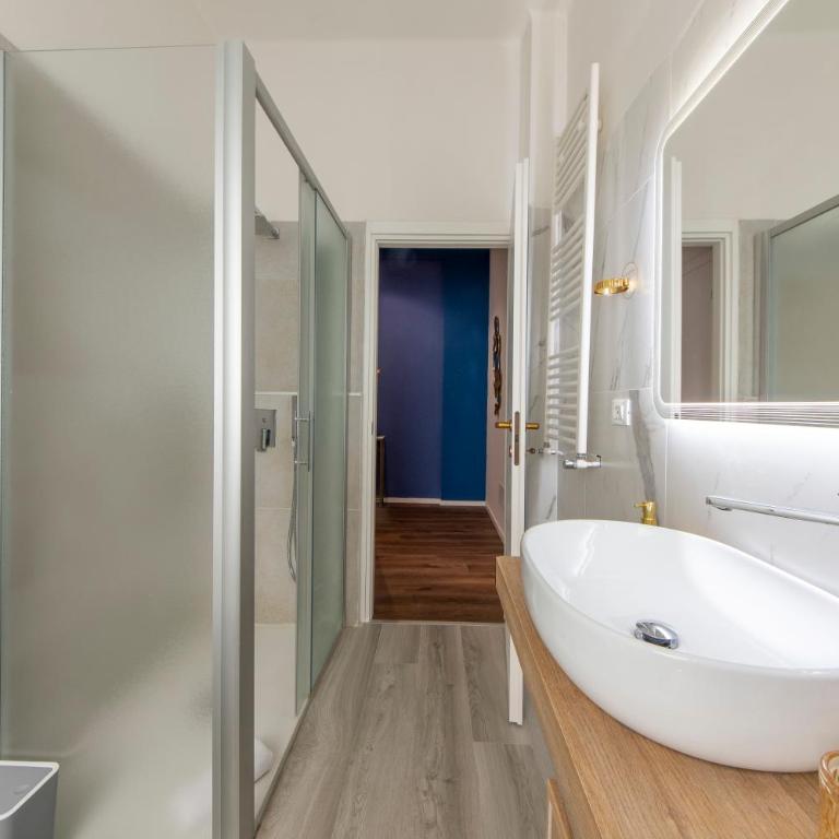 HouSmart Dagnini 22 - Appartamento con 2 Camere da Letto - 41