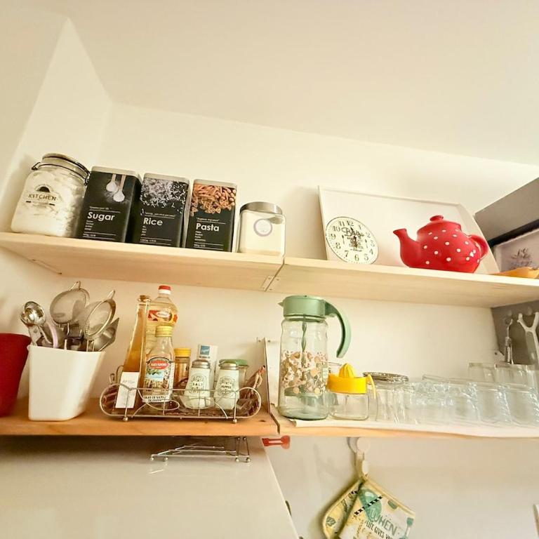 Riverside near Centre, Balcony and Free Parking - Two-Bedroom Apartment - 37