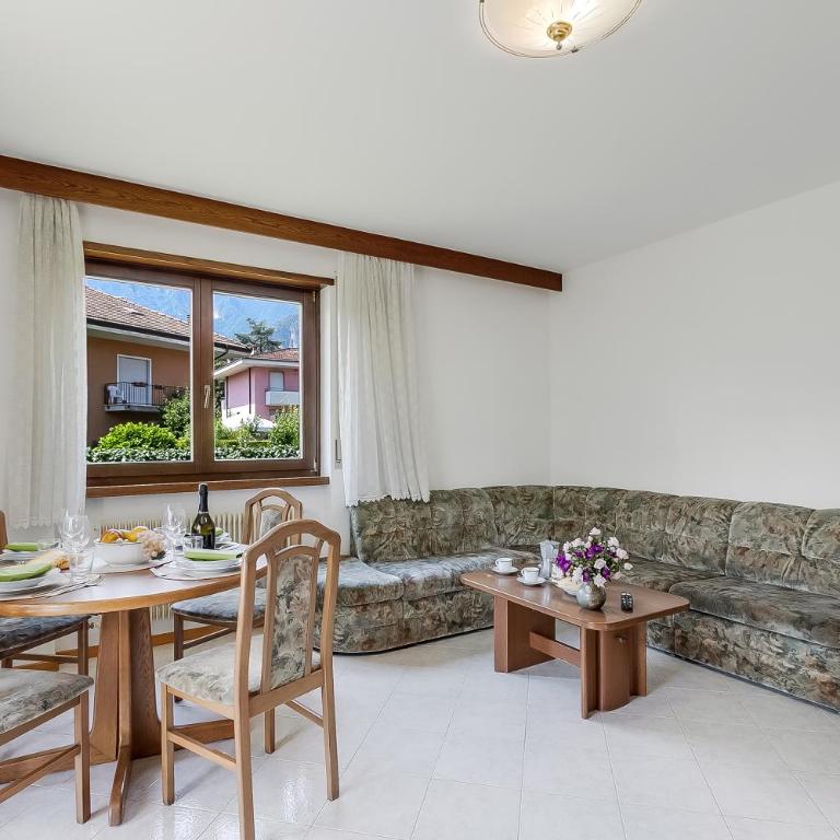 The Olive Tree Garden With Mountain View - Happy Rentals - Apartment with Balcony - 1