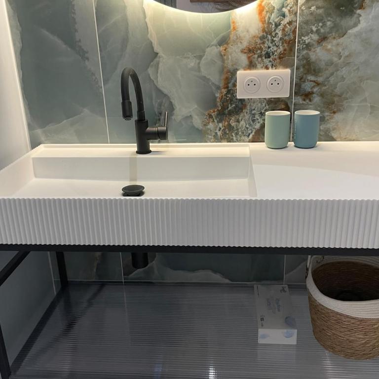 Le lagon Bleu suite 5 étoiles villa Côté Cœur - Villa - Côté Plage - 4