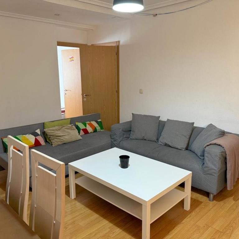 Piso de 3 dormitorios en el centro de Madrid - Apartamento de 3 dormitorios - 1