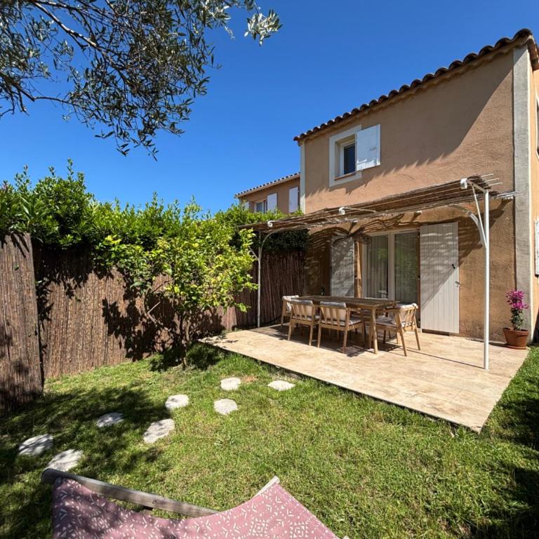 Bastidon paisible dans résidence avec piscine - Maison 1 Chambre - 3