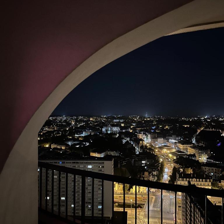 Love Horizons - Suite vue panoramique - Spa privatif - Rennes Centre - Deluxe Apartment - 20