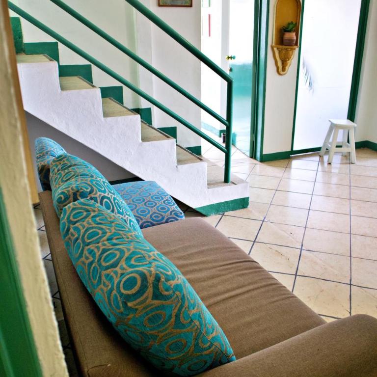 Stylish Art Déco Mexican House with rooftop - Three-Bedroom Apartment with View - 11