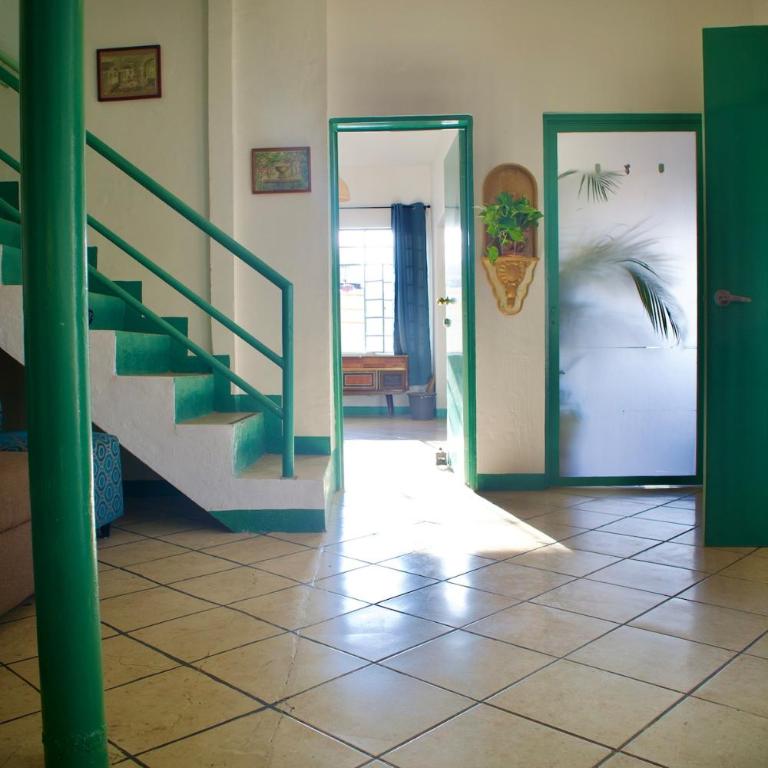 Stylish Art Déco Mexican House with rooftop - Three-Bedroom Apartment with View - 32