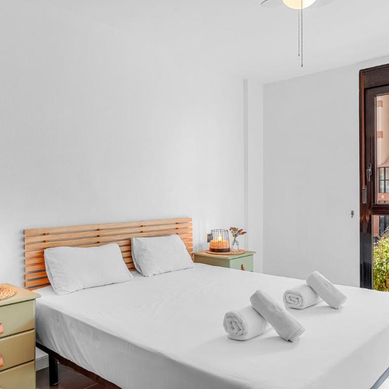 MEDANO4YOU Zoe's Garden Holiday Home - Apartamento de 2 dormitorios con terraza - 24