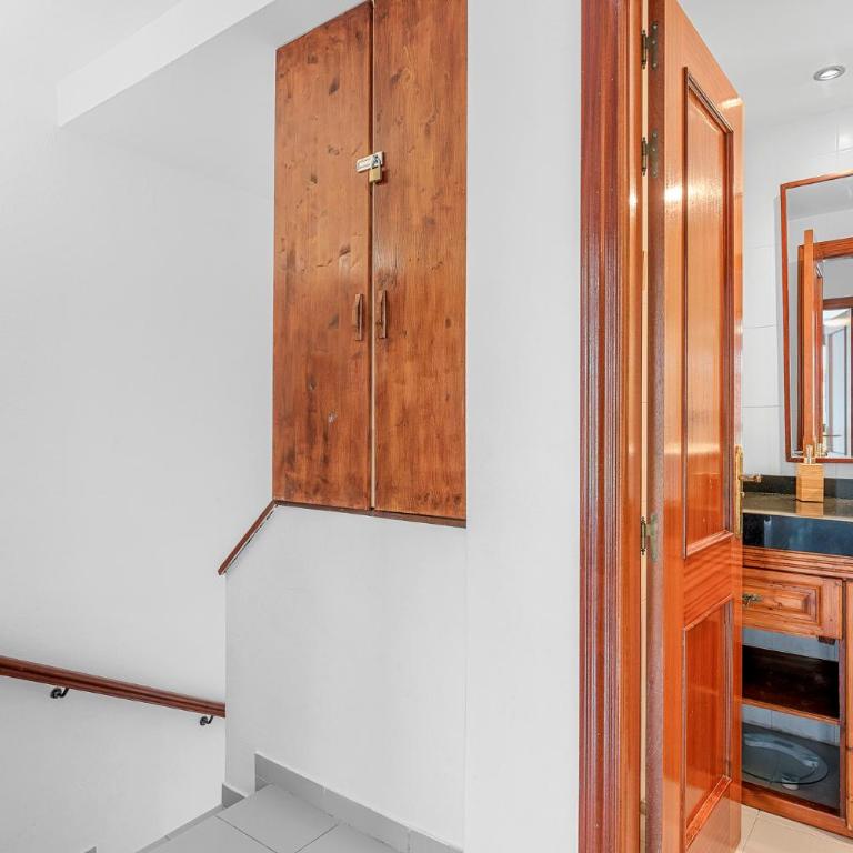 MEDANO4YOU Zoe's Garden Holiday Home - Apartamento de 2 dormitorios con terraza - 32