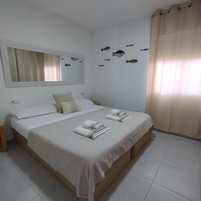 La Mediterránea - Two-Bedroom Apartment - 4
