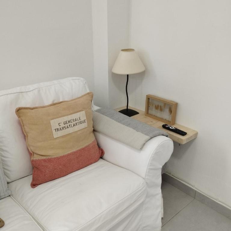 La Mediterránea - Two-Bedroom Apartment - 17