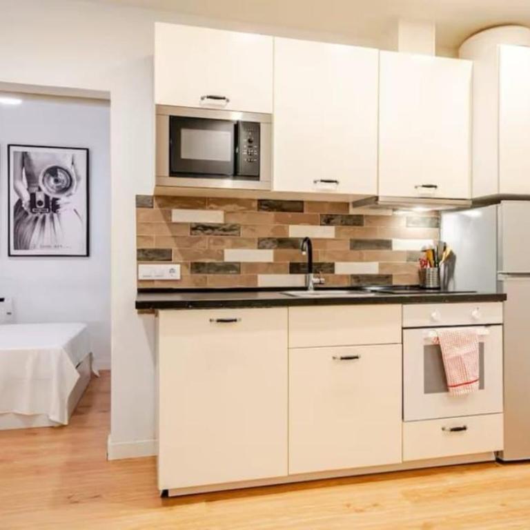 Coqueto Apartamento en Barrio Las Letras - One-Bedroom Apartment - 3