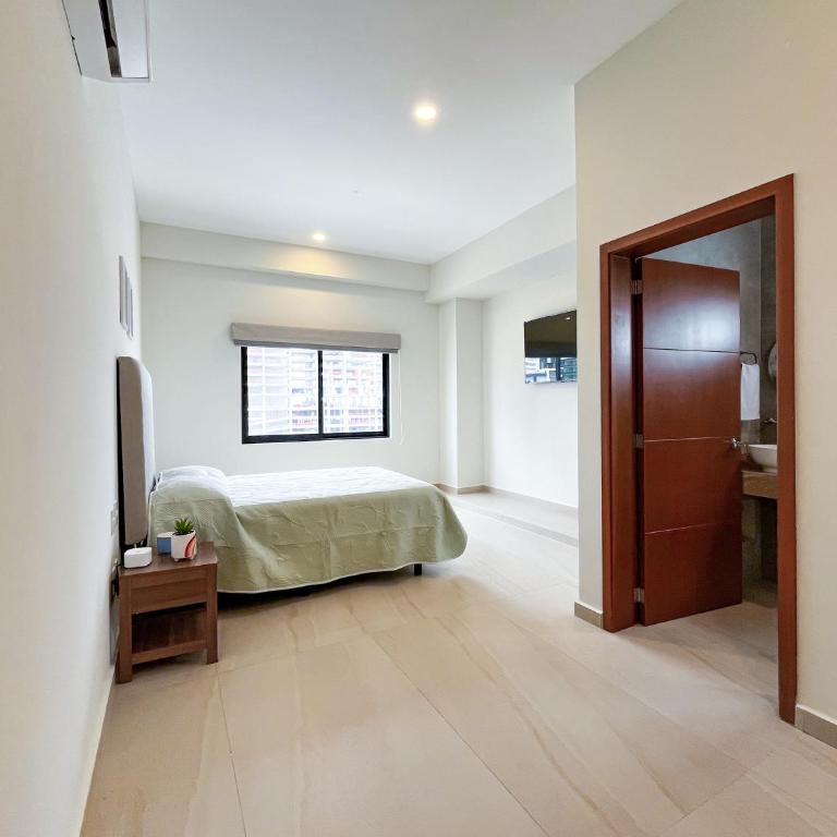 Makeva Condos, Near Malecon - Three-Bedroom Apartment - 11