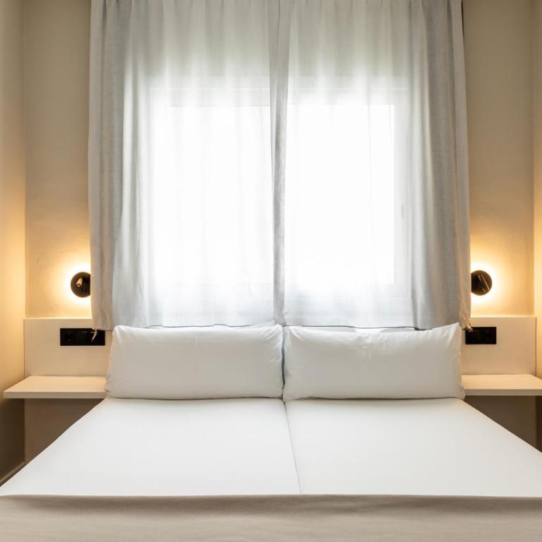Apartamentos Laforja - Superior Studio - 2