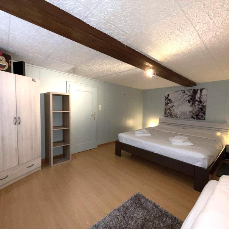 Chalet-Etage Mitten im Dorf - Apartment mit 2 Schlafzimmern - 34