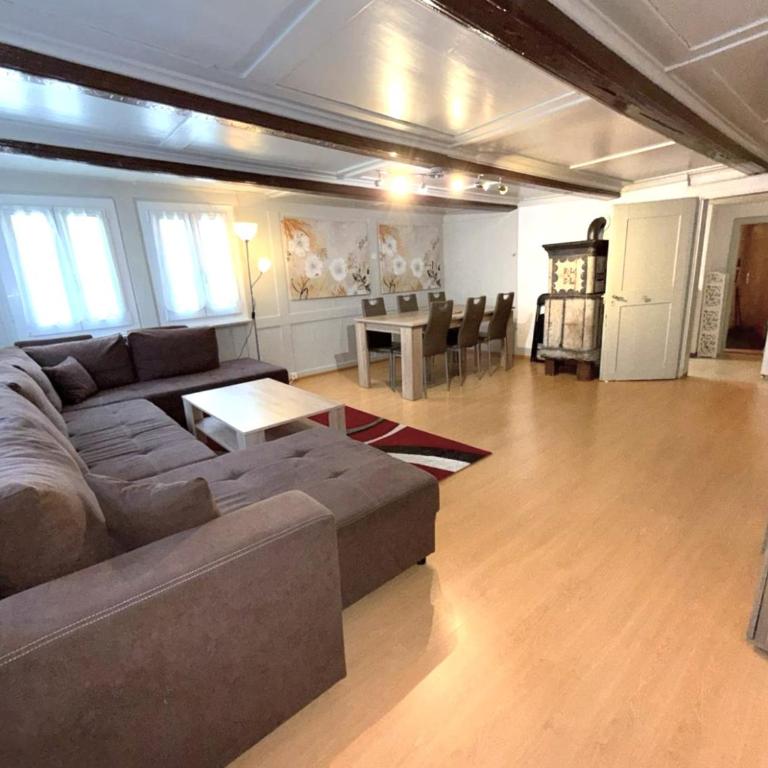 Chalet-Etage Mitten im Dorf - Apartment mit 2 Schlafzimmern - 28