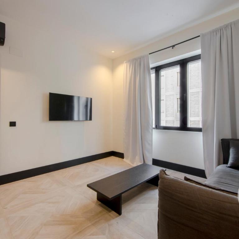 Fancy Apt para 4px en la Plaza del Carmen-Gran Via E2 - Apartment - 9