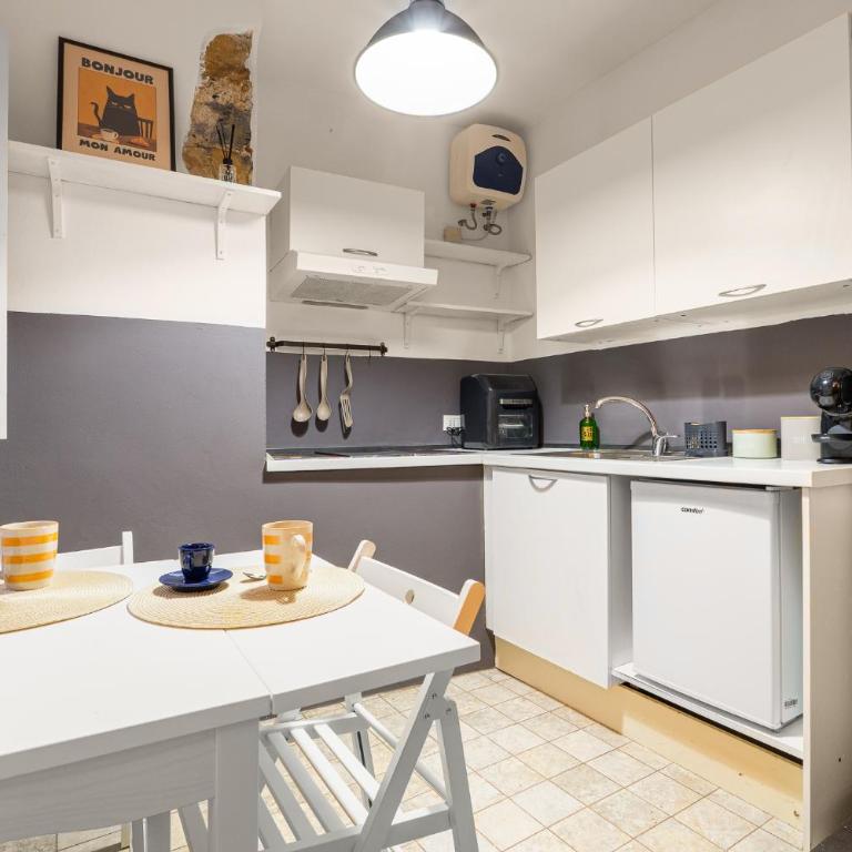 Rosa Homes THE YELLOW - Genoa Center, near the Metro, Aquarium - Apartamento de 1 dormitorio - 9
