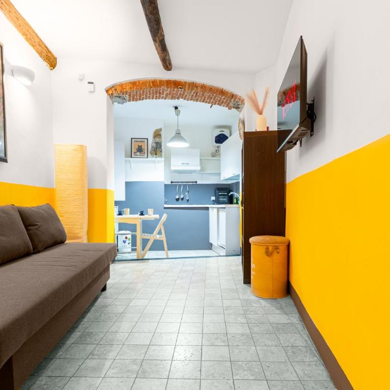 Rosa Homes THE YELLOW - Genoa Center, near the Metro, Aquarium - Apartamento de 1 dormitorio - 3