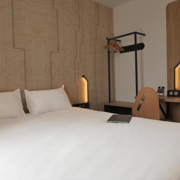 B&B HOTEL Carcassonne Rocadest La Cité - Chambre Double - 1