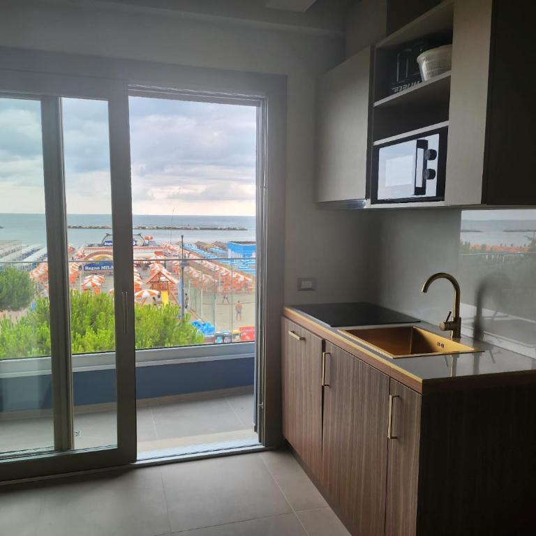 Frontemare Appartamenti e Camere ELISABETTA - Monolocale con Vista Mare - 5