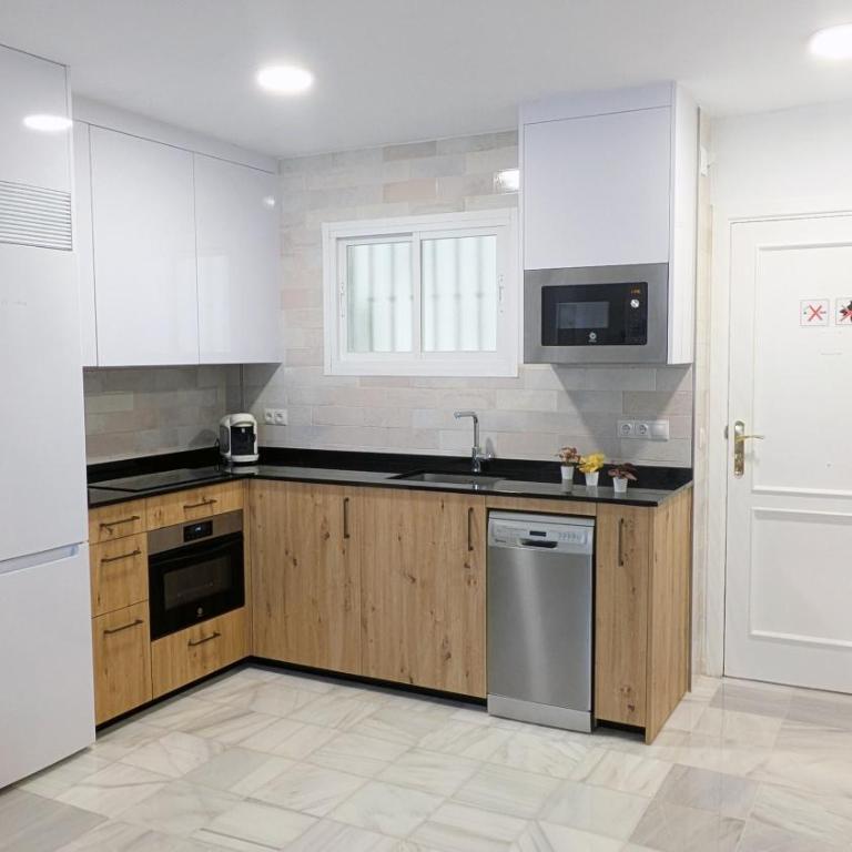 Mediterráneo Beach Suite - Benalmádena Costa - Apartamento de 2 dormitorios con terraza - 12