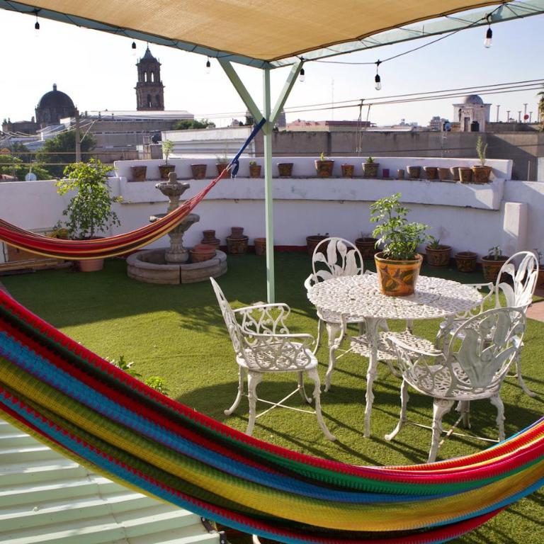 Stylish Art Déco Mexican House with rooftop - Three-Bedroom Apartment with View - 43