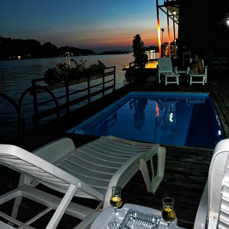 Splav na Savi KALIVARIJA - Vila sa 1 Spavaćom Sobom - 16