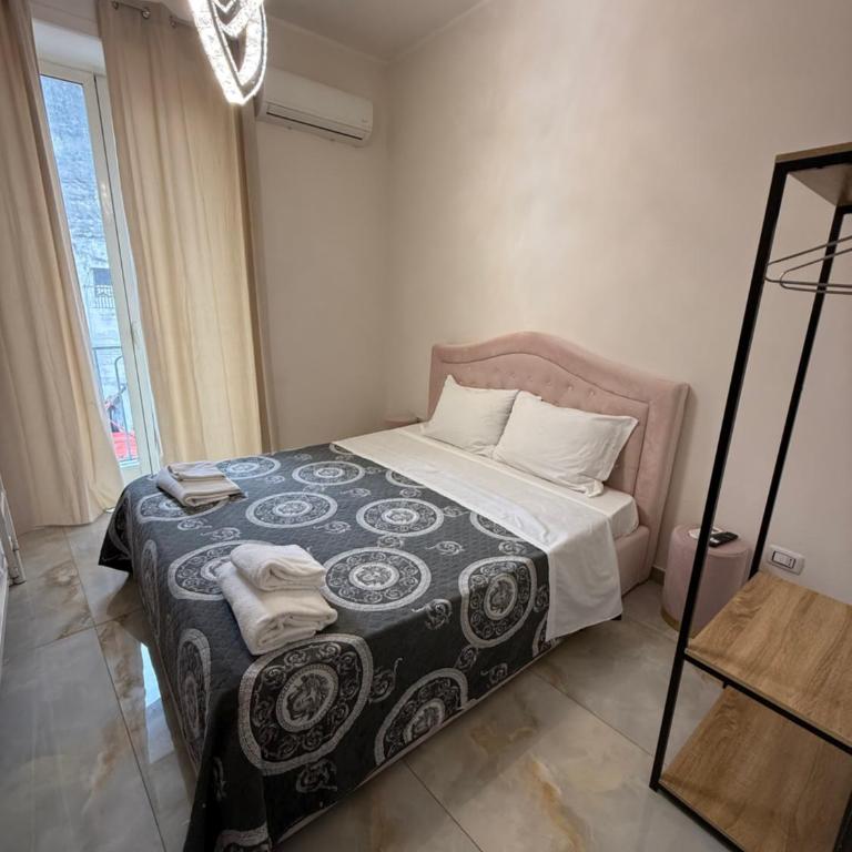 HV Mattonelle Naples center - Camera Familiare - 1