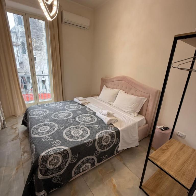 HV Mattonelle Naples center - Camera Familiare - 3