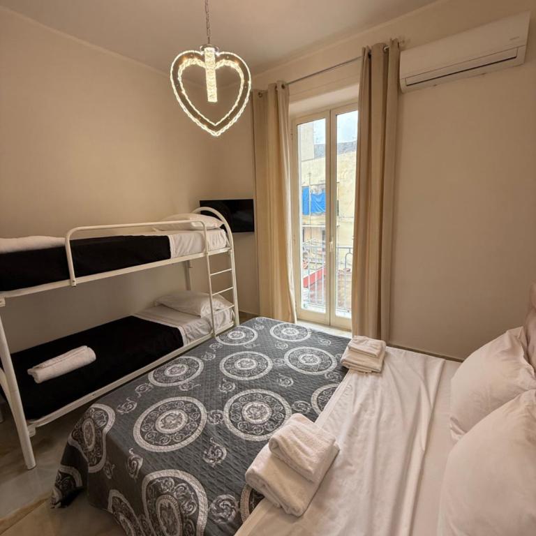 HV Mattonelle Naples center - Camera Familiare - 2