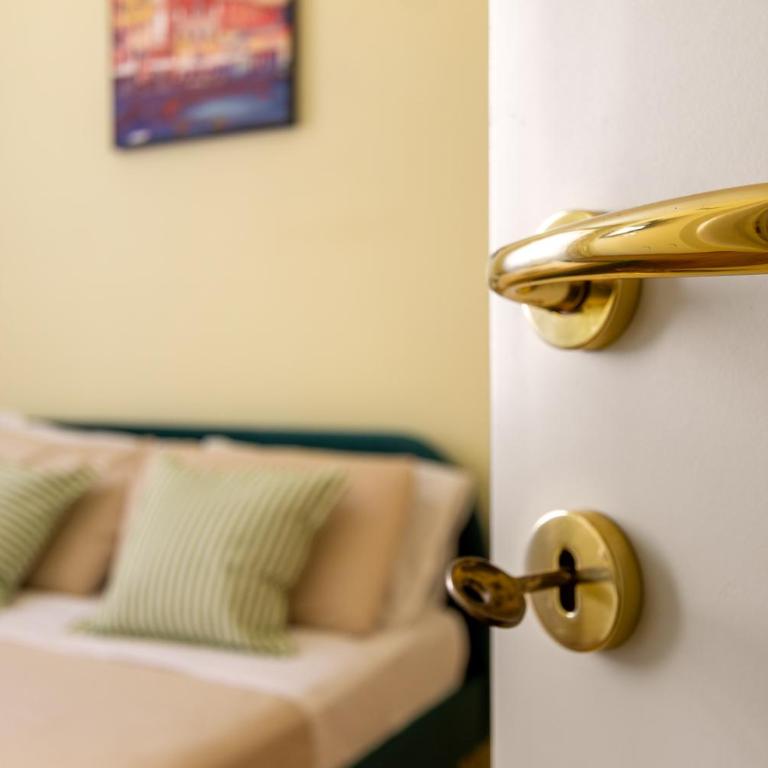 Noh 2BR Boutique Apartment Near Vatican Museums and Metro - Appartamento con 2 Camere da Letto - 24