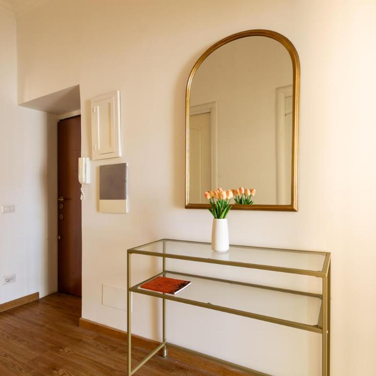 Noh 2BR Boutique Apartment Near Vatican Museums and Metro - Appartamento con 2 Camere da Letto - 11