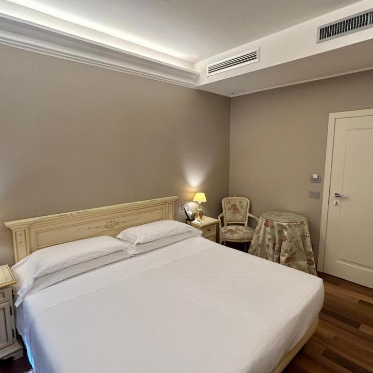 Albergo Cavalletto & Doge Orseolo - Camera Matrimoniale Classic - 4