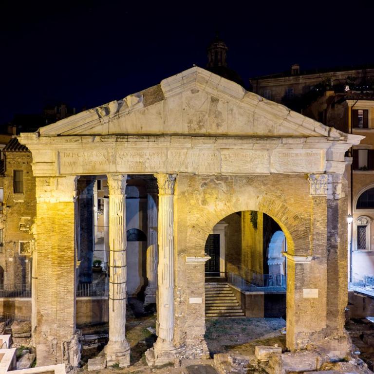 The Best Rent - Three-Room Apartment with View of the Portico d'Ottavia - Appartamento con 2 Camere da Letto - 23