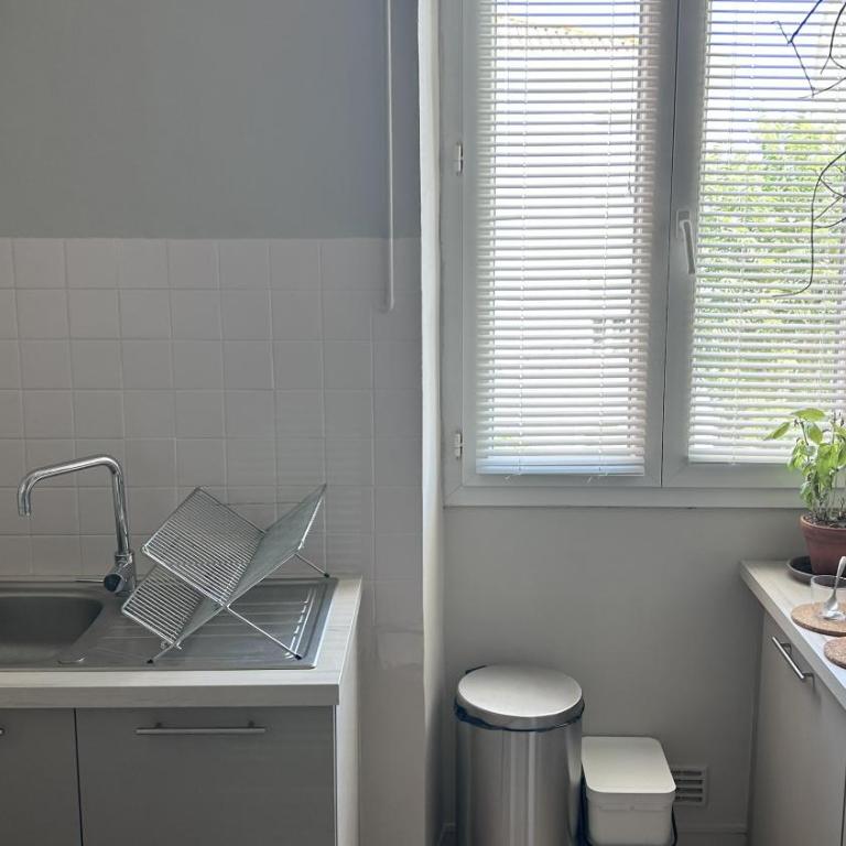 Le Jean Moulin Vert - One-Bedroom Apartment - 15