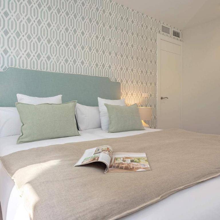 Genteel Home San Matías - Two-Bedroom Apartment with Balcony - 9