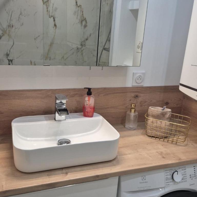 Studio raffiné au centre de Fréjus - Apartamento de 1 dormitorio - 3