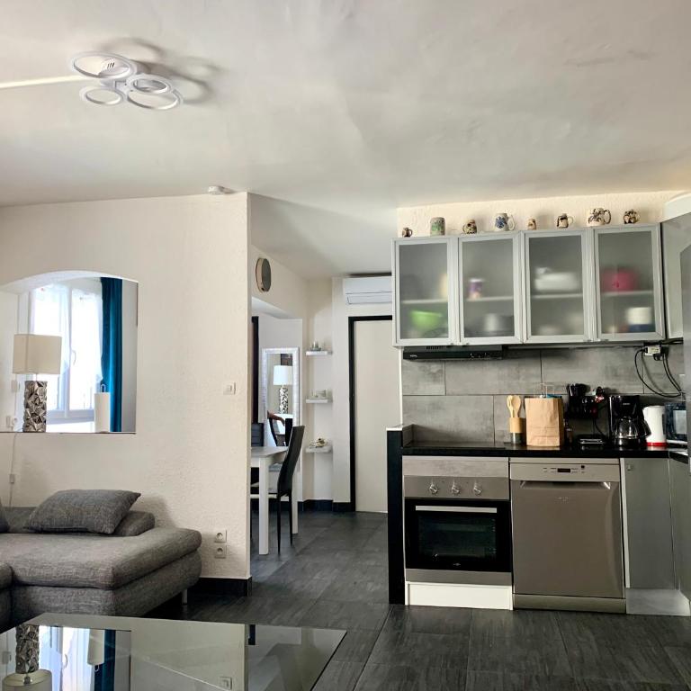 Le SIRUS appartement Climatisé pour 4 pers Centre Port Résidence Richelieu - Apartment - 1