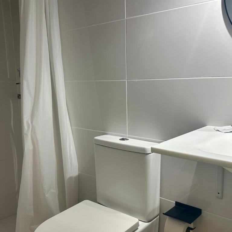 Can Setmanes by CozyCatalonia - Hostal Central Blanes - Habitación Doble - 2 camas - 1