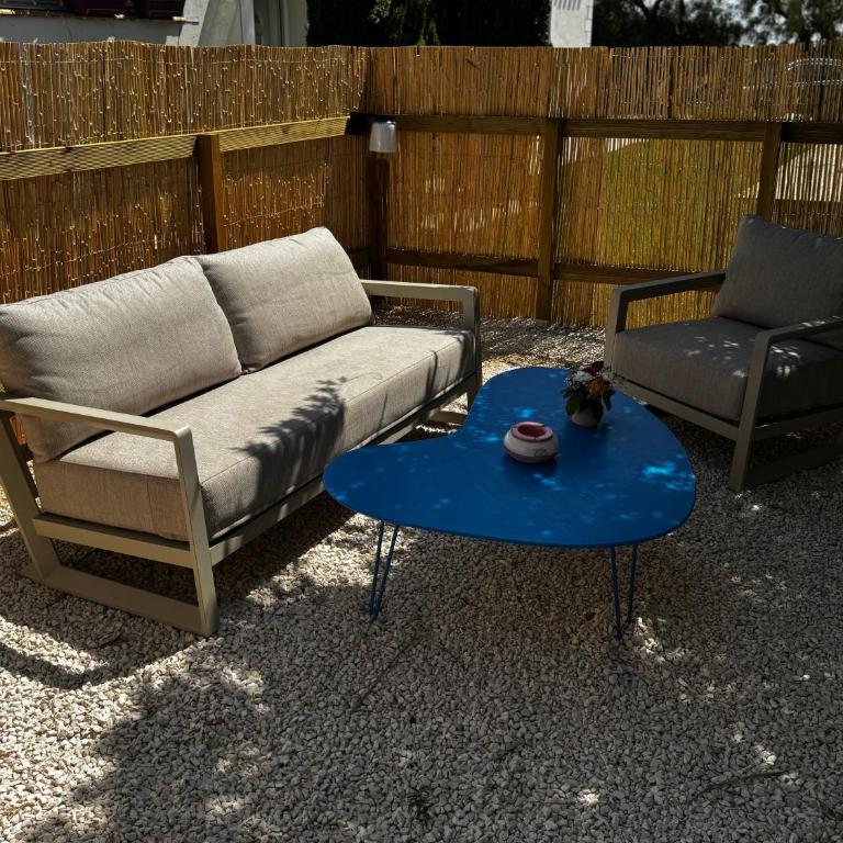 Aigues Marines - Chambre Double - Vue sur Piscine - 2