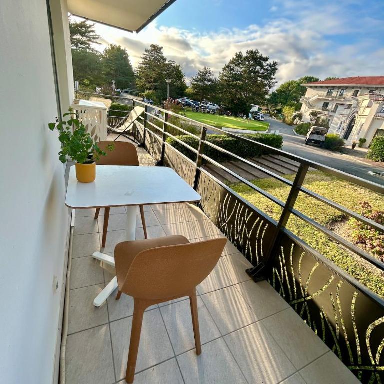 Chiberta Studio 3 étoiles climatisé piscine plage & golf - Apartment mit 1 Schlafzimmer - 12