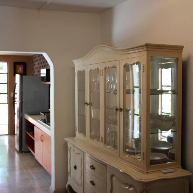 Charming and private with a pool in Merida Centro - Three-Bedroom House - 11