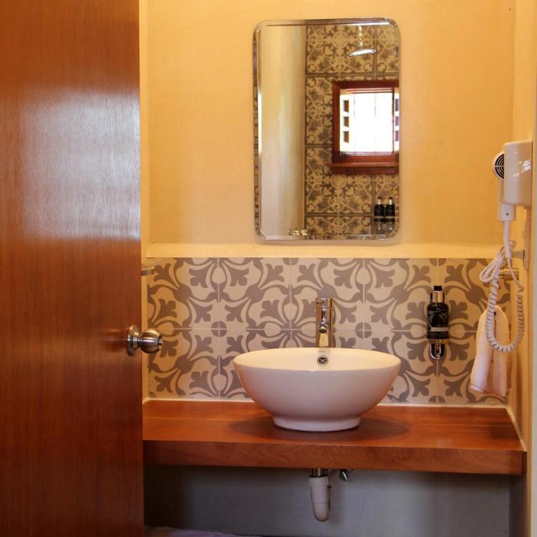 Charming and private with a pool in Merida Centro - Three-Bedroom House - 15