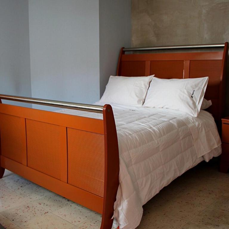 Charming and private with a pool in Merida Centro - Three-Bedroom House - 18