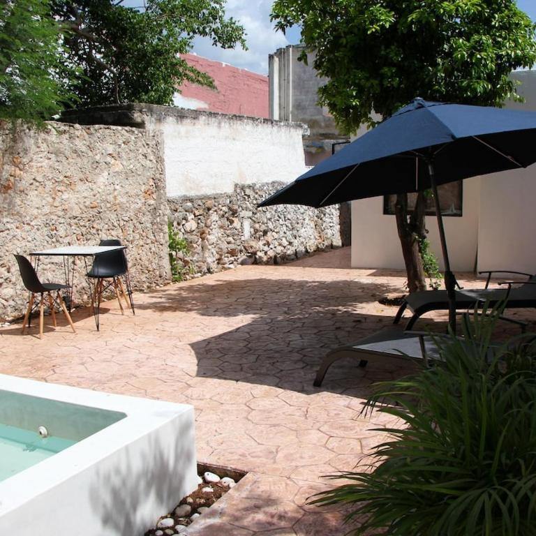 Charming and private with a pool in Merida Centro - Three-Bedroom House - 49