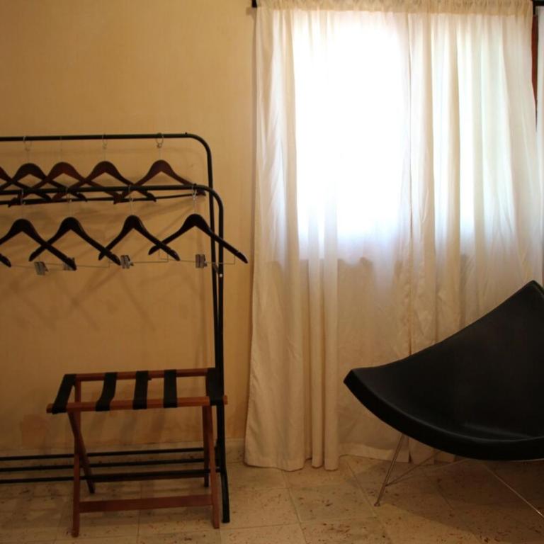 Charming and private with a pool in Merida Centro - Three-Bedroom House - 51