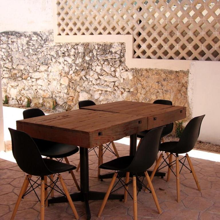 Charming and private with a pool in Merida Centro - Three-Bedroom House - 59
