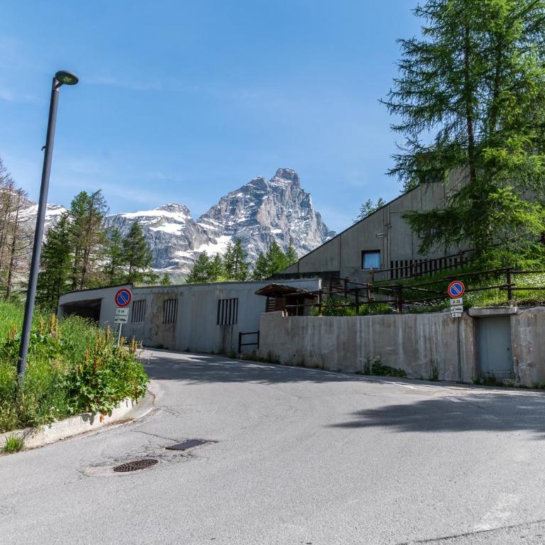 HelloCHALET Cervinia - Circus View - Ski-in Ski-out - Appartamento con 2 Camere da Letto - 45