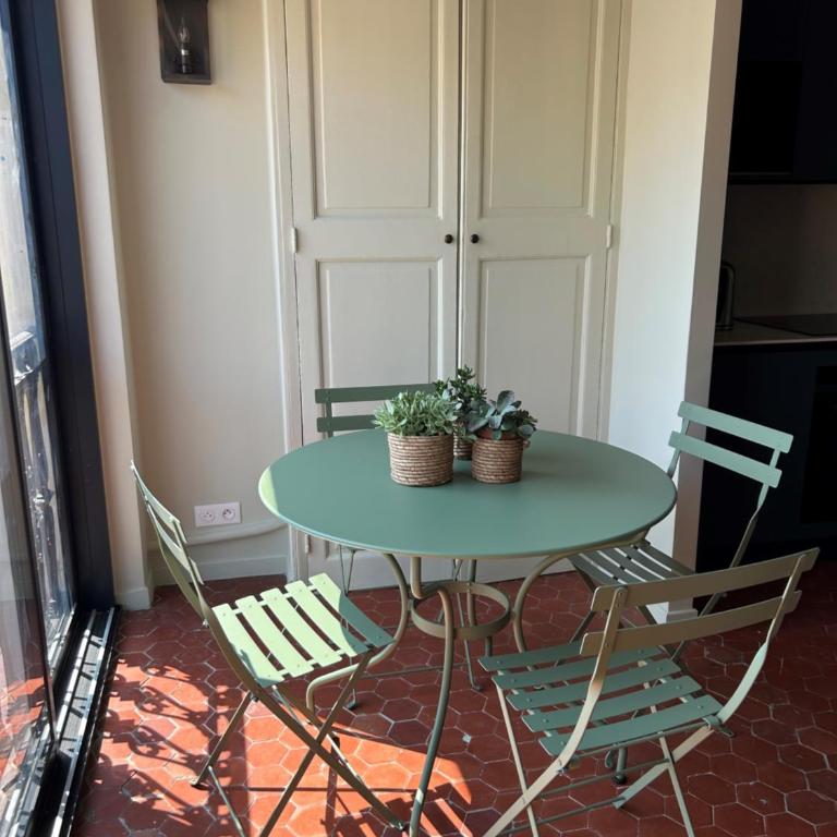 Appartement 3 pièces plein vieil antibes - Apartment mit 2 Schlafzimmern - 2