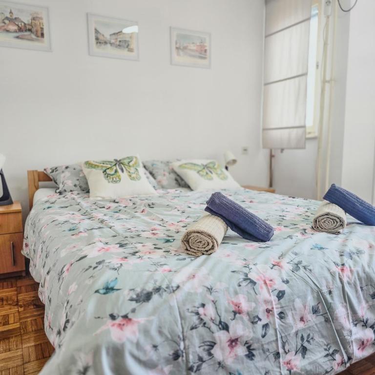 Boulevard studio RentiGo - Apartman sa 1 Spavaćom Sobom - 1