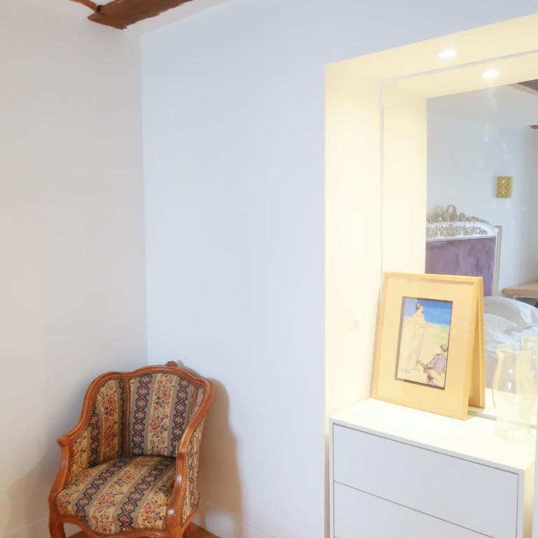 Spacious Parisian Flat Louvre Steps Eiffel Tower Access - Appartamento con 2 Camere da Letto - 13